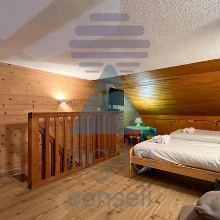 Appartement Le Chamois Enchastrayes